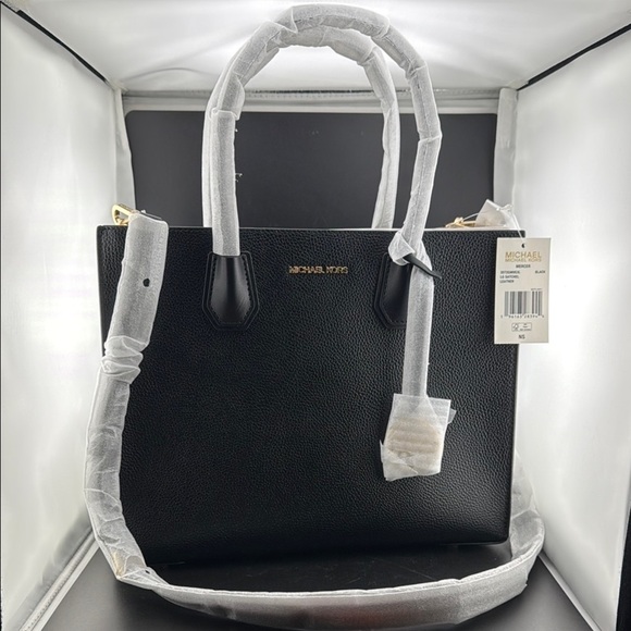Michael Kors Handbags - Michael Kors Mercer Black Leather Tote Bag